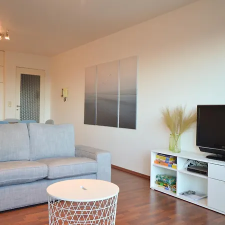 Plaza 2011 With Beautiful Side Sea View Apartment