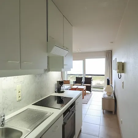 Plaza 2011 With Beautiful Side Sea View Apartment